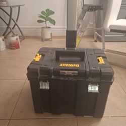 DEWALT TSTAK Rolling Tool Box