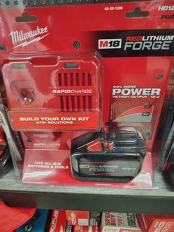 Milwaukee M18 RedLithium Forge HD12.0 Battery & Rapid Charger Kit