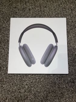AirPod Max with Smart Case and USB-C