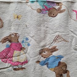 Beautiful Vintage Table Cloth