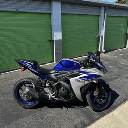 2015 Yamaha YZFR3