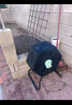 Compost bin