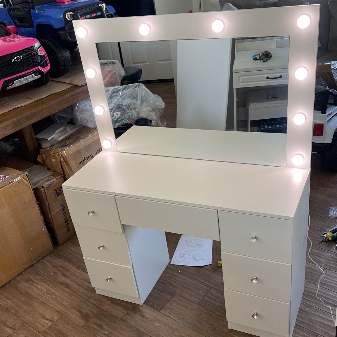 Vanity - White Color - LED - Assembled 