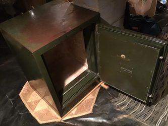 Heavy duty steel safe