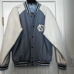 Men's Medium Side Jacket Keep You Warm, Leather And Suede Material. Almost New. Just Use Gently.