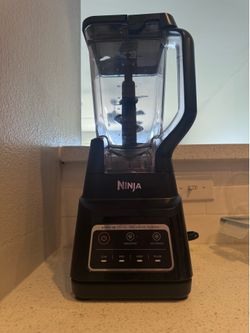 Ninja Auto-iQ Blender – Like New – Only Used 5 Times