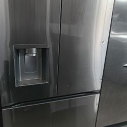 REFRIGERATOR