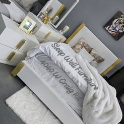 ✨️ 4pc Queen, King Bedroom ✨️ Furniture Sectionals, Dining Avail 