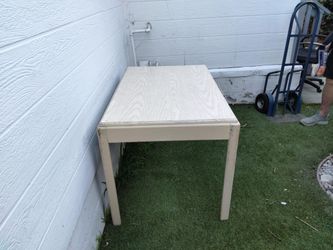 Table/Desk