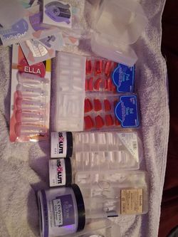 Acrylic nail supply