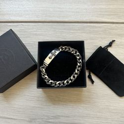 CH Cross Bracelet 