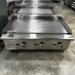 Commercial Countertop Radiant Charbroiler