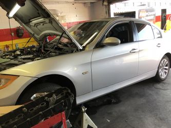 Valve Cover Gasket /Sparkplugs