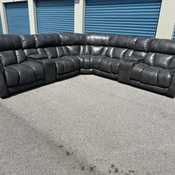 Power Reclining Sectional Couch