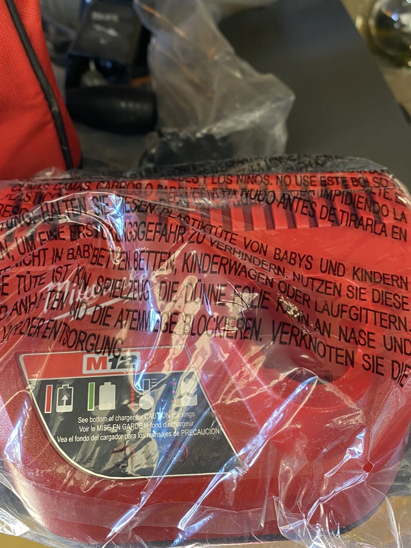 Milwaukee M12 Battery Charger