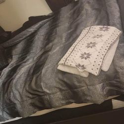 Kind Size Bed Frame Good Condition 