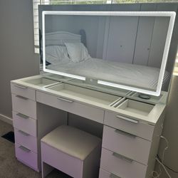 Vanity 