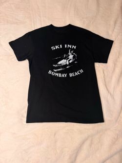 Ski inn t shirt small