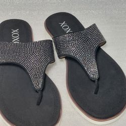 Women's Sandals Flip Flops Slides. New In Box. Black. Size 8.5 women's shoes