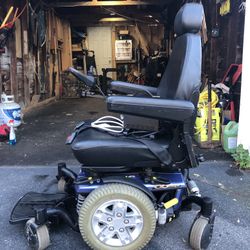 Quantum Motorized Top Quality Mobility Chair