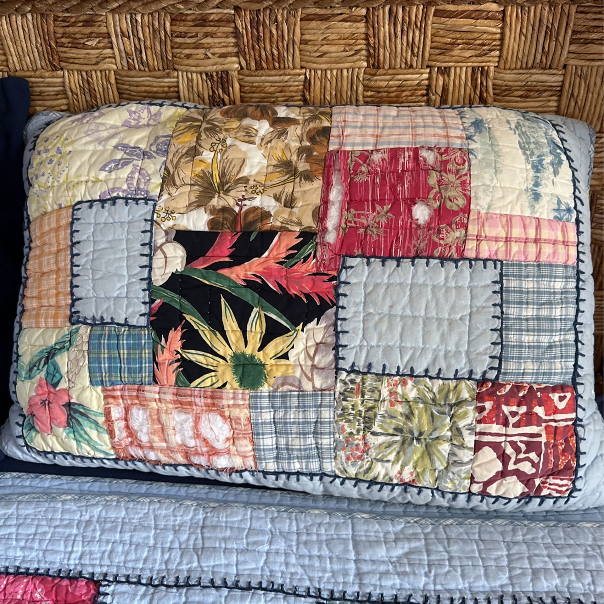 Pottery Barn Queen Size Tropical Palm Trees Reversible Quilt & Standard