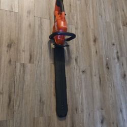 Milwaukee
M18 FUEL 18-Volt 24 in. Brushless Cordless Battery Powered Hedge Trimmer (Tool-Only)