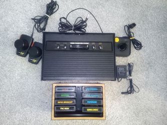 Atari 2600 Console Set With 8 Games Tested and Working + Organizer See Pics