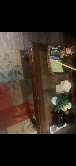 Tables and picture