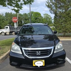  2010 Honda odyssey EXL.  Clean Title 2 owner