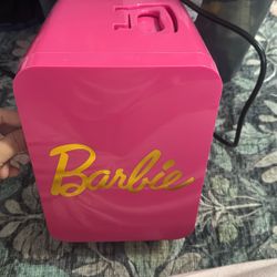Barbie Mini Fridge 