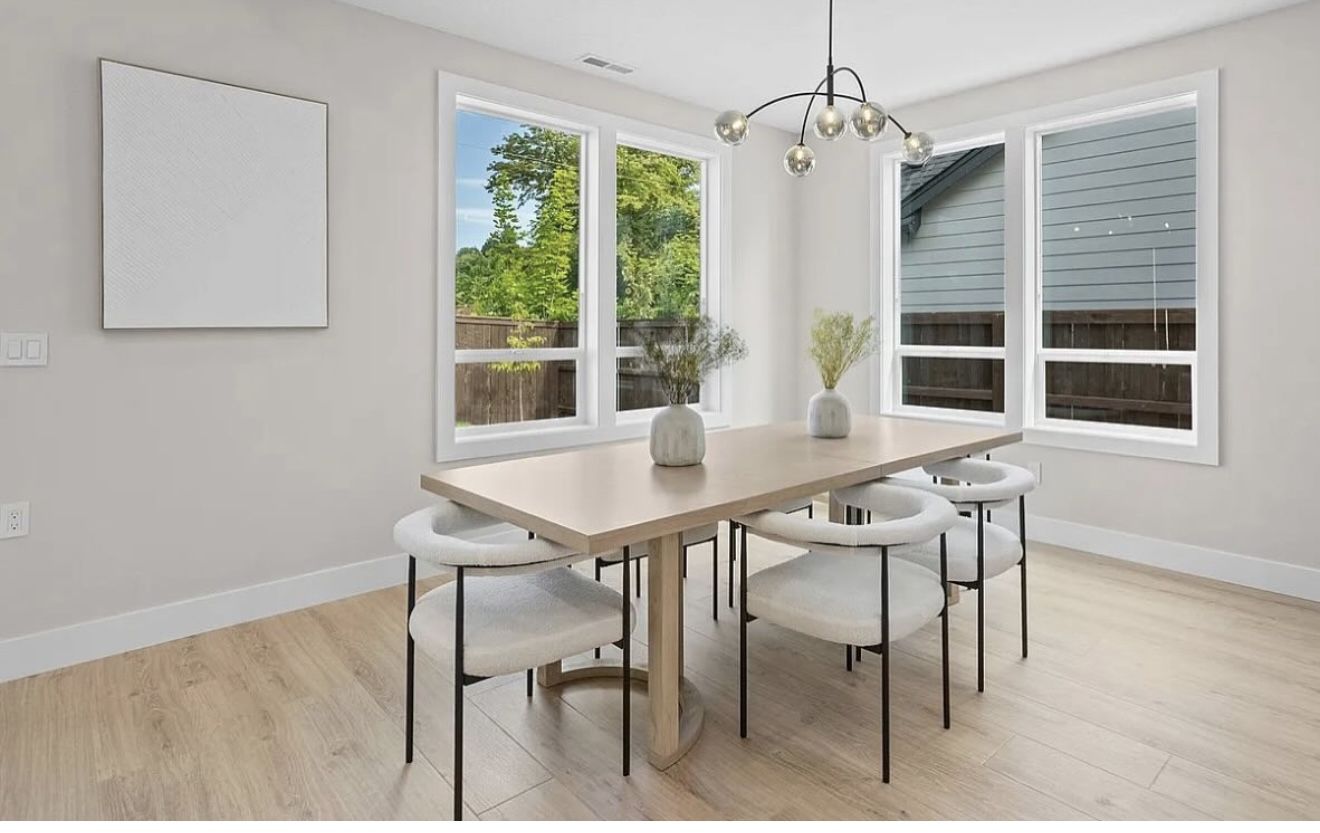 Dining chairs 6 total