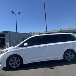 2019 Toyota Sienna