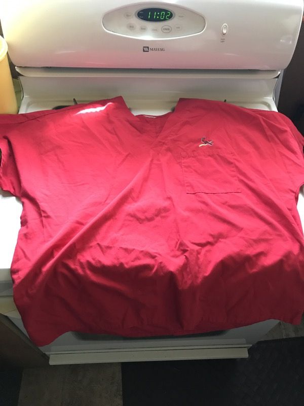 2 - Scrub tops 2XL