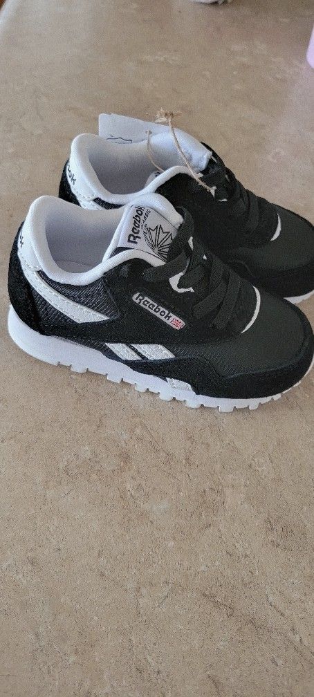 Reebok Toddler Size 5 