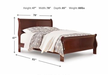 Ashley Furniture King Sleigh Bed – Reddish Brown – Excellent Condition
