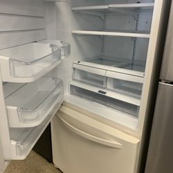 Kenmore 33” Bottom Freezer Fridge In Bisque Working Perfectly 4 Months Warranty 