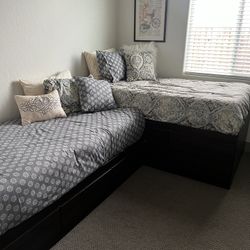 2 Twin Beds With Storage