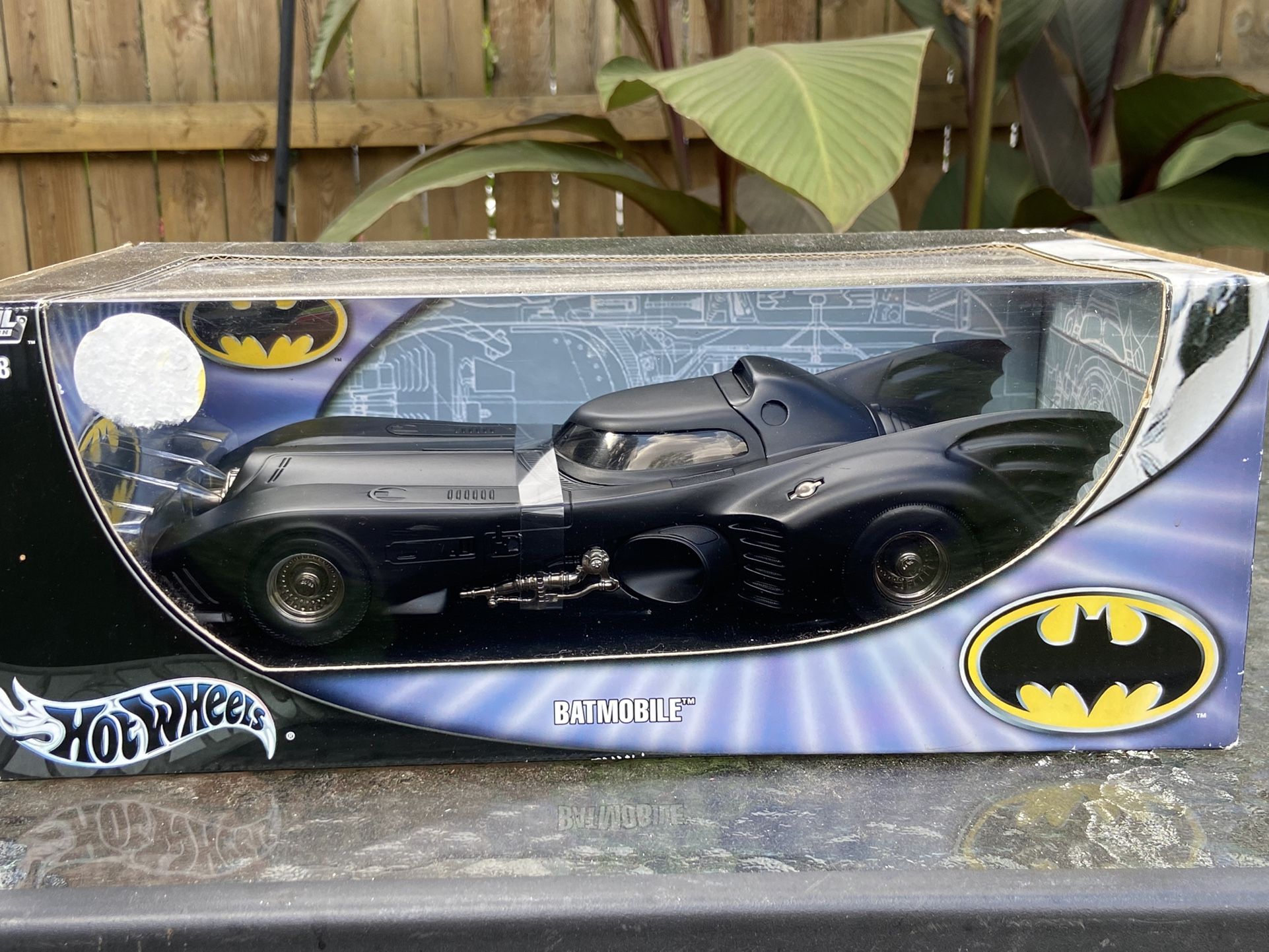 Hot Wheels Batman Batmobile Metal Collection 1:18 Scale Vehicle DC 2003 