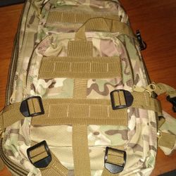 Camo multiple pocket hiking backpack 
Like new excellent condition 