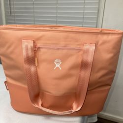  Hydro Flask Large Cooler Tote 