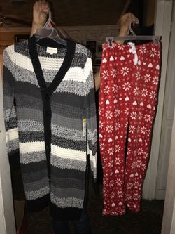 Women’s clothes small