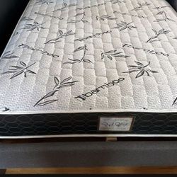 BLACK BAMBOO Queen Mattress and Boxspring *****Colchones Nuevos *****