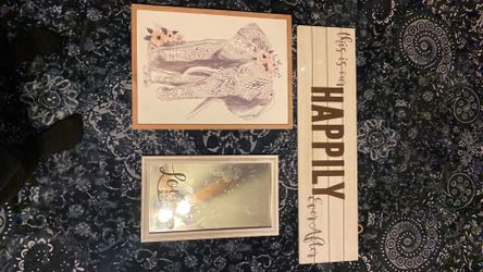 Frames wall decor