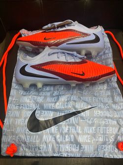 Men's Sz 9.5 Nike Phantom 6 Low Elite FG ‘Scary Good Pack’ HJ2146-400 Carry Bag