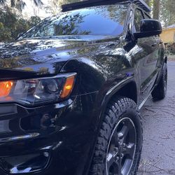 Jeep Rubicon Wheels Set Up For Grand Cherokee 