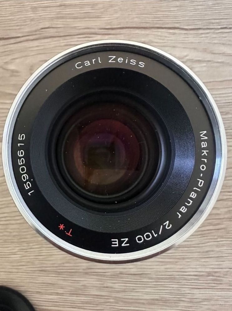 Zeiss Macro Planar 100mm F/2.0 ZE Canon