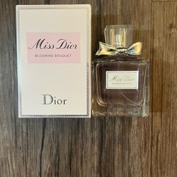 Miss Dior Perfume 