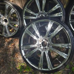 22 Inch Rims No Center Caps $400