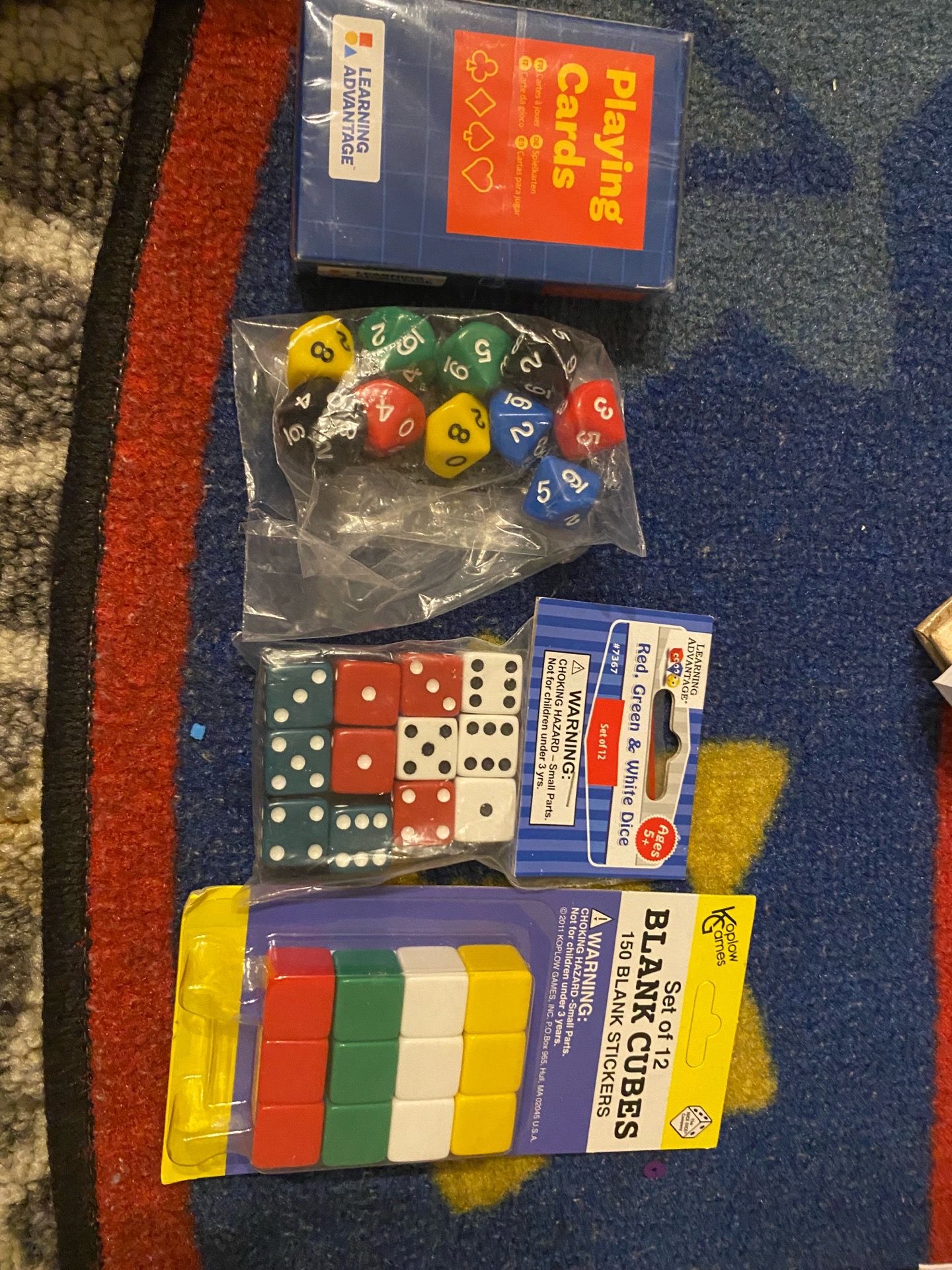 Dices sets and playing cards