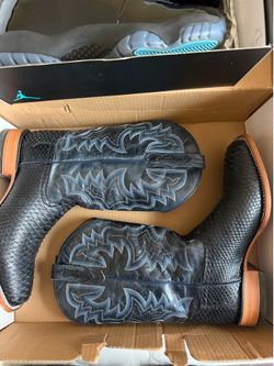 Cody James boots size 11 and Jordan 11s size 11 (Gammas)